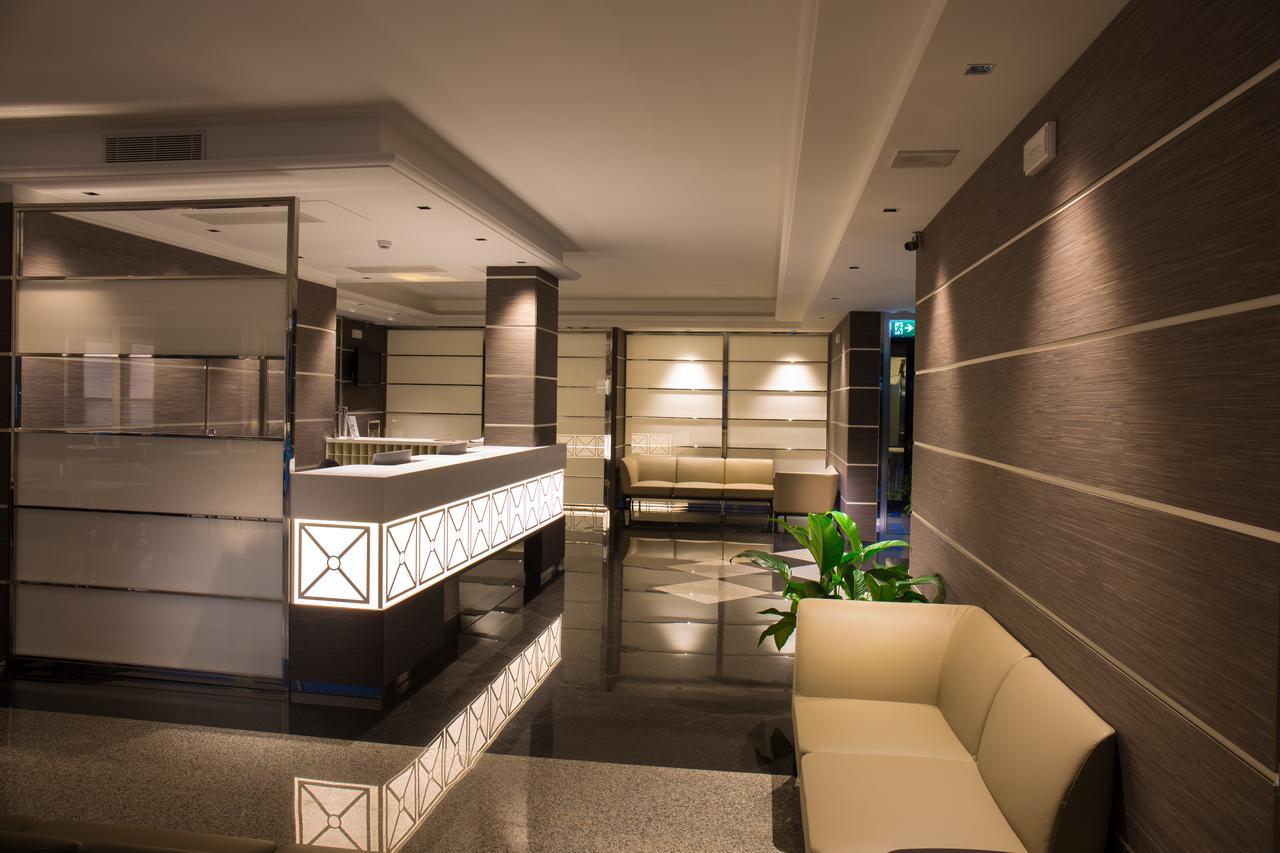 Hotel Imperial ซัน เบเนเดตโต เดล ตรอนโต ภายนอก รูปภาพ