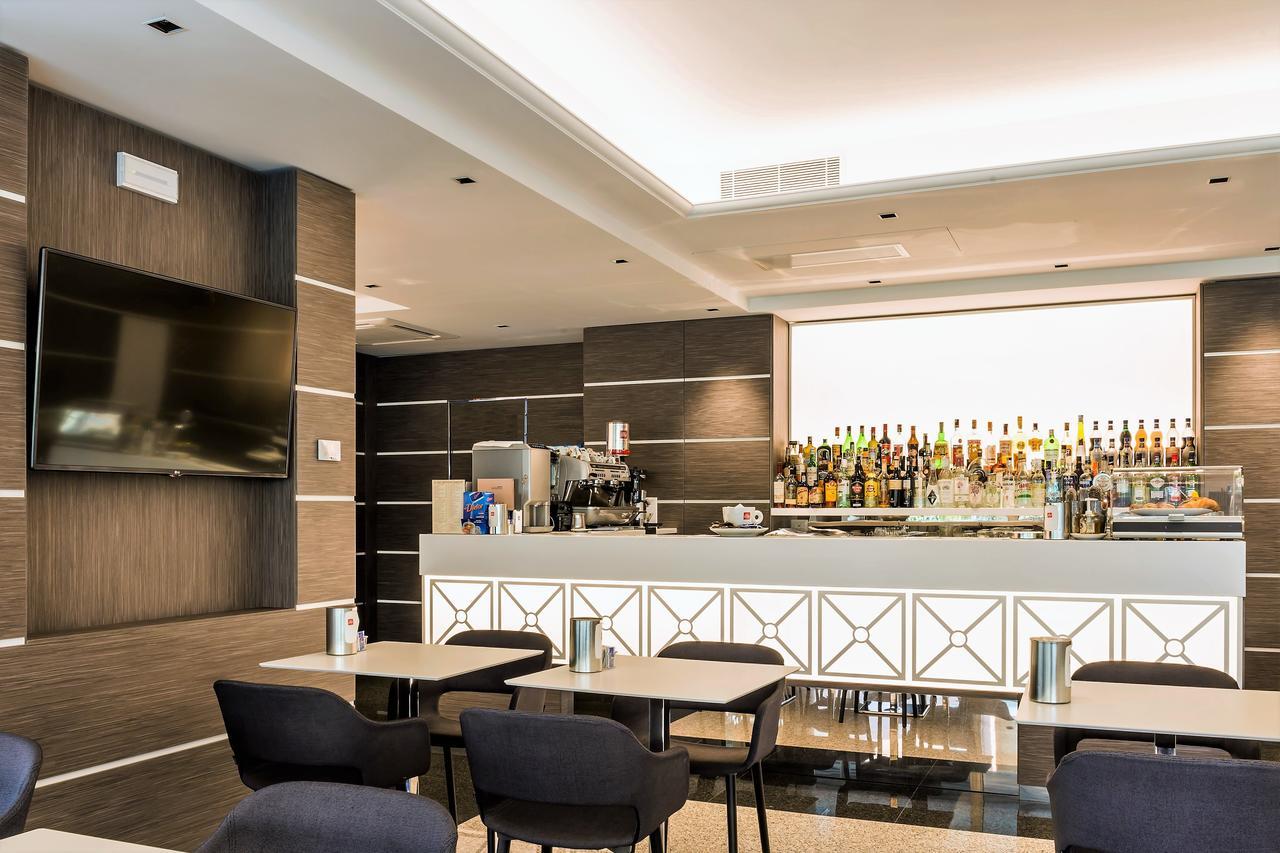 Hotel Imperial ซัน เบเนเดตโต เดล ตรอนโต ภายนอก รูปภาพ